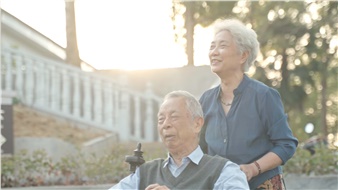 養老服務：10與90的“相向而行”